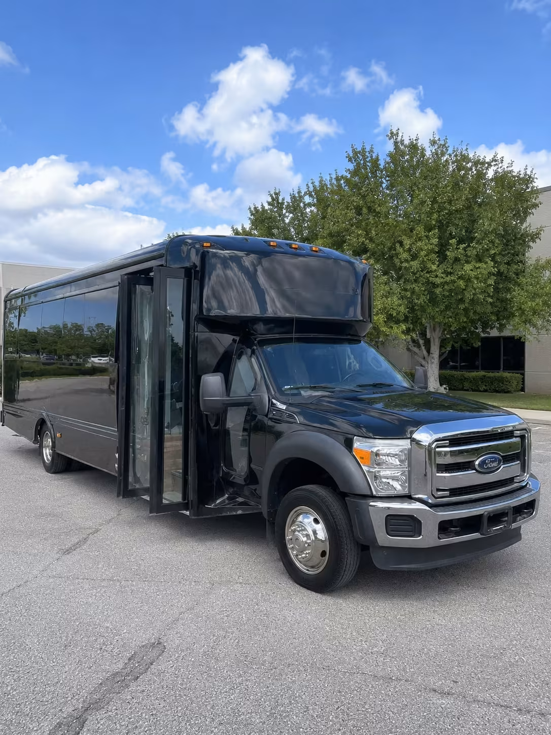 bus rentals for rosemead concerts music festival