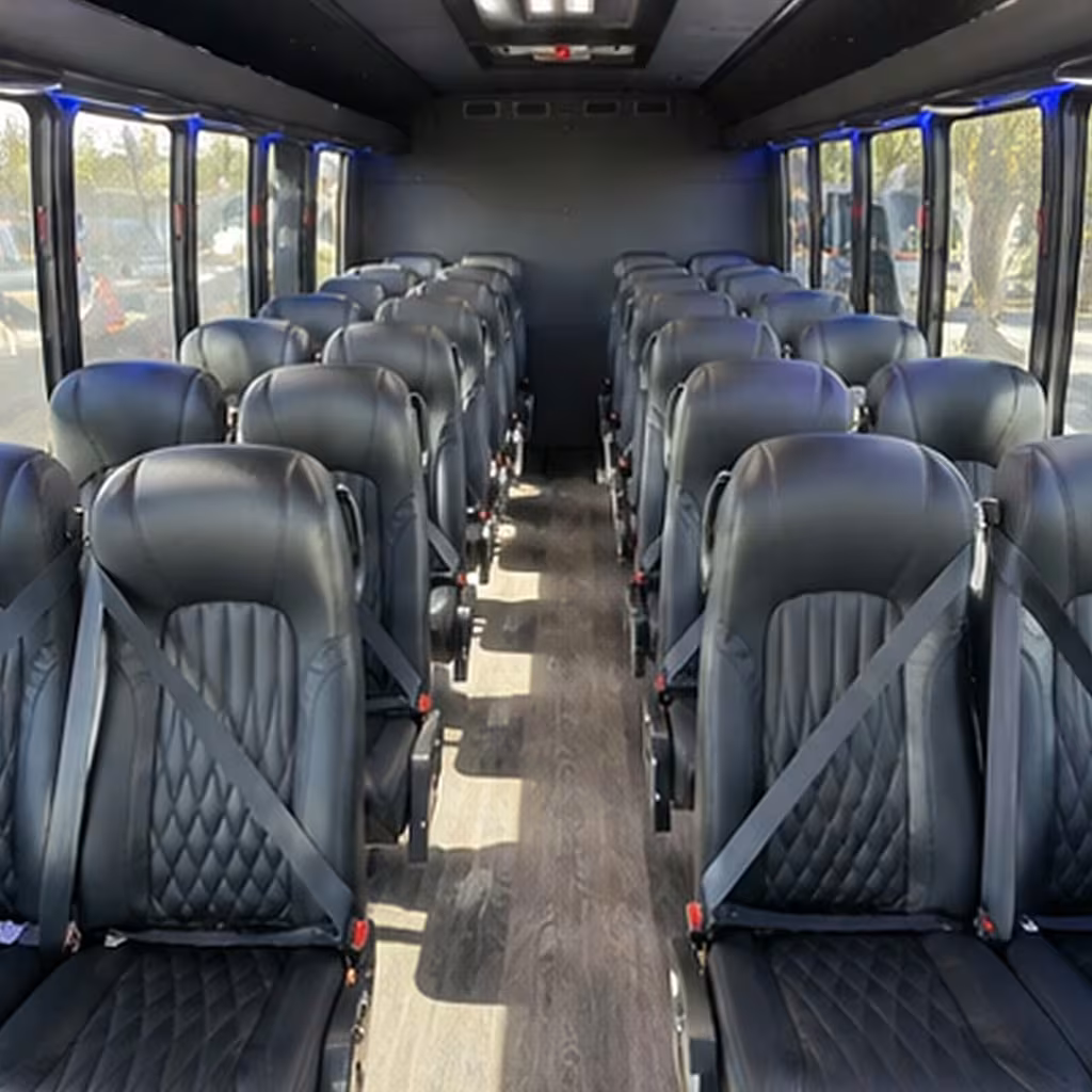 rosemead minibus rentals for youth group retreats and day trips